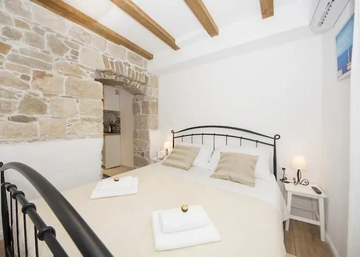 Daire Stone Elegance St - Rudula